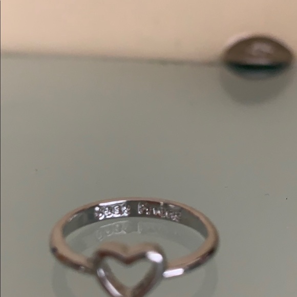 Silver ring - Picture 2 of 3